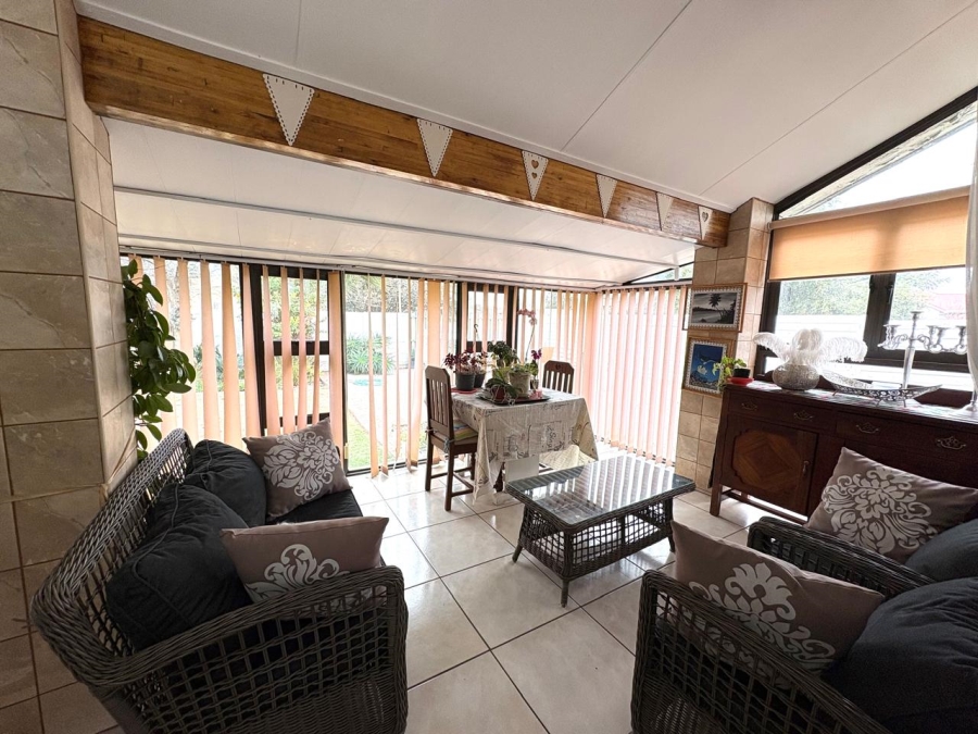 6 Bedroom Property for Sale in Lakeview Free State